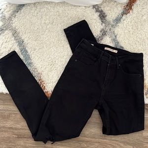 Levi’s Premium Jeans | Black, Ripped, High Rise Skinny Jean
